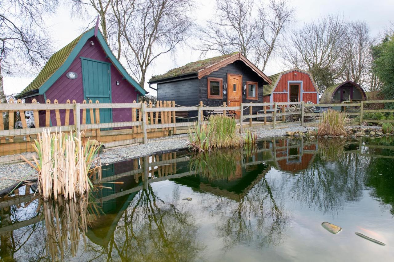 Seaways Glamping, Cedar Apartment Driffield Exterior photo